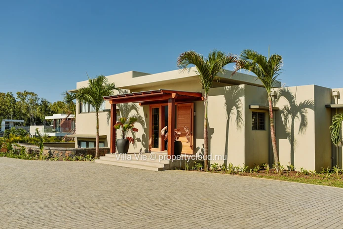 Beau Champ - Spacious 4 bedroom villa with private pool