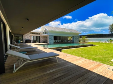 4 Bedroom Villa