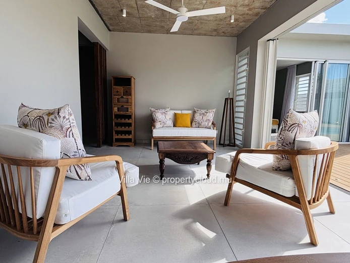 Charmoses - Maison familiale neuve de 4 chambres en-suite avec piscine et jardin