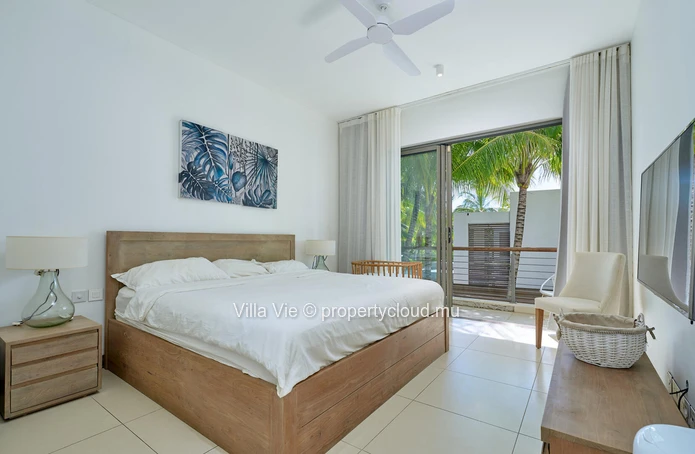 Grand Baie - Townhouse de 3 chambres en suites, accès mer, piscine