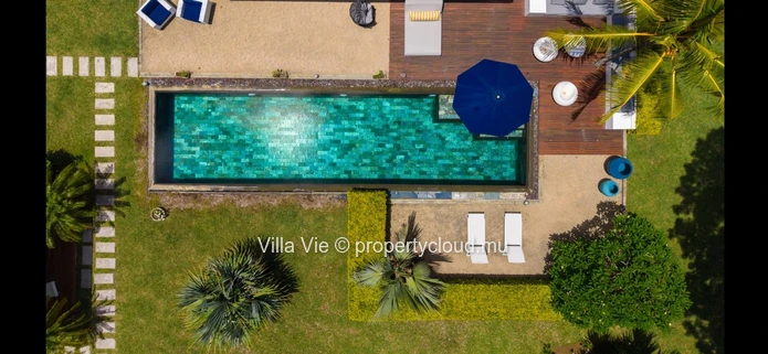 Élégante villa de 4 chambres avec bureau/studio, et piscine privée