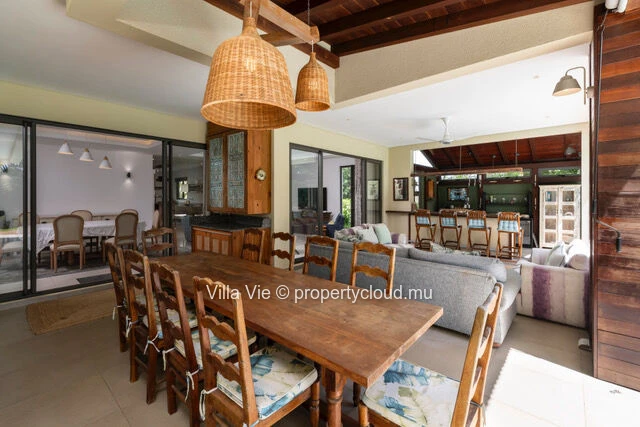 Mont Mascal - Modern 3-bedroom en-suite house with swimming pool
