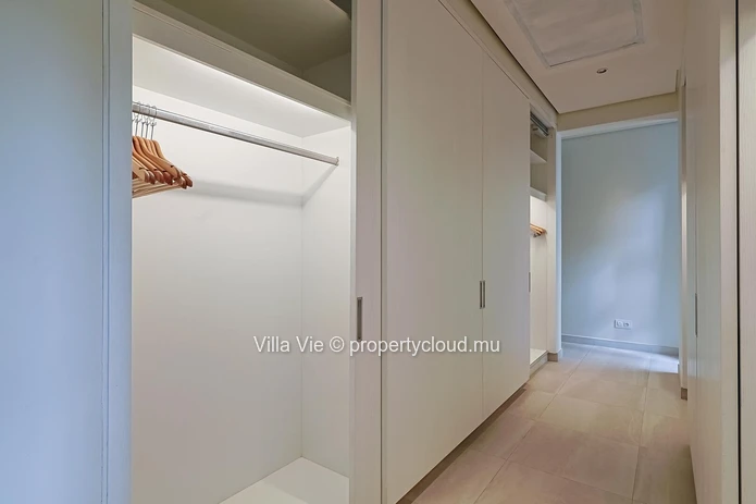 Beau Champ - Splendid 5 bedroom villa with private pool
