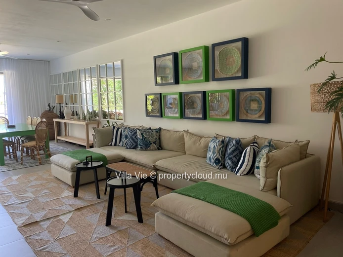 Péreybère - Sublime 3 bedroom ground floor, beachfront apartment with swimming pool (Sole Mandate)