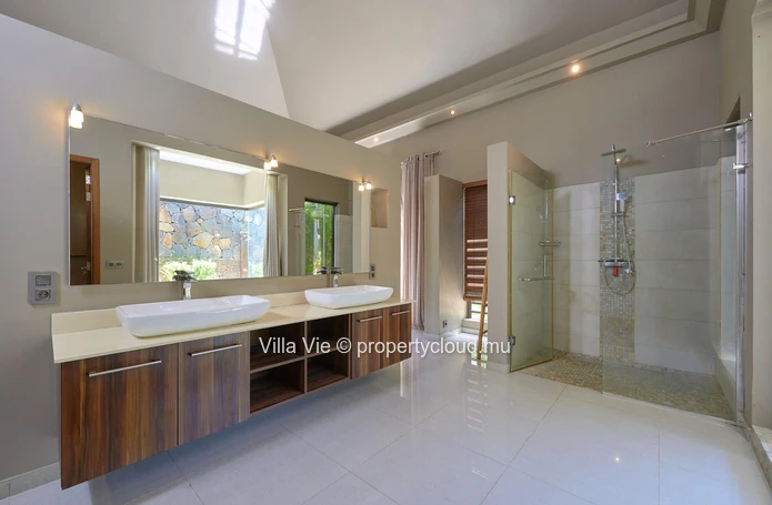Grand Baie - Villa de 4 chambres avec piscine privée