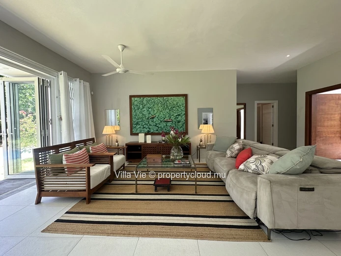 Calodyne - Charmante maison de 3 chambres en-suite avec piscine (Mandat exclusif)