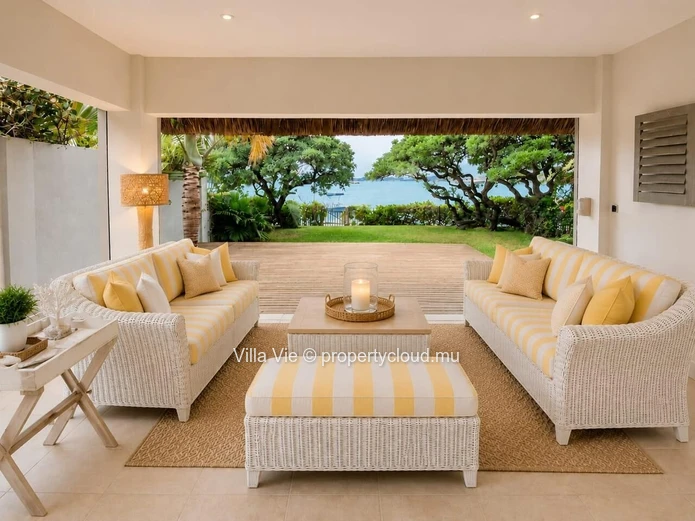 Grand Baie - Maison familiale de 4 chambres avec piscine au bord de l'eau (Mandat exclusif)