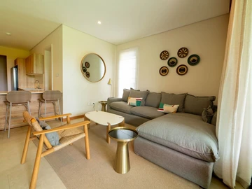 4 Bedroom Apartment