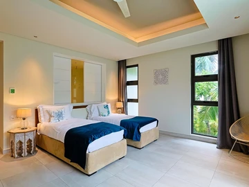 5 Bedroom Villa