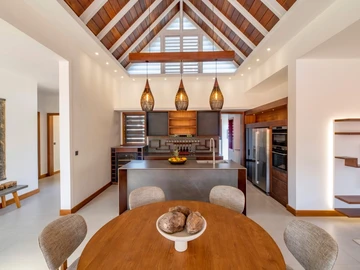 4 Bedroom Villa