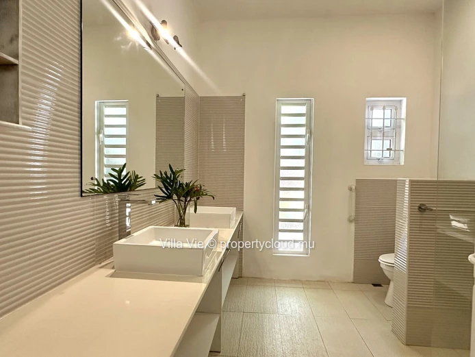 Calodyne - Charmante maison de 3 chambres en-suite avec piscine (Mandat exclusif)