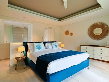5 Bedroom Villa