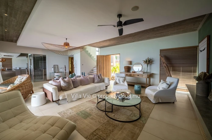 Péreybère – Villa de Luxe d’Exception en Bord de Mer avec 4 Chambres en Suite