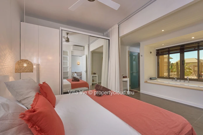 Péreybère - Beautiful, newly renovated 2-bedroom apartment with common swimming pool, spa and gym