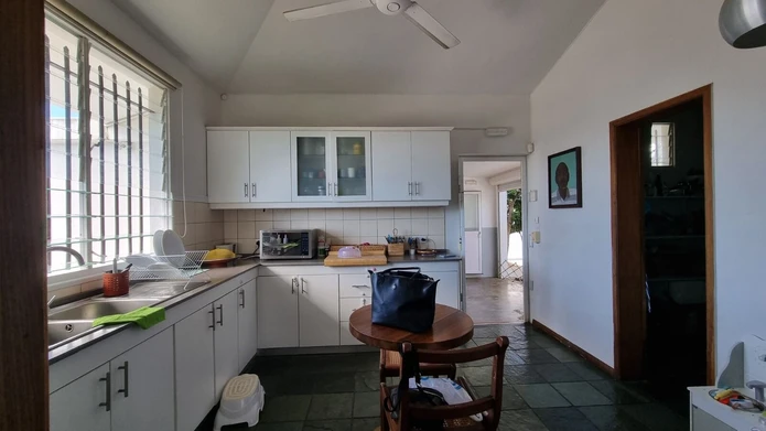 Péreybère - Maison familiale de 3 chambres avec piscine et grand jardin