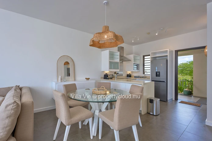 Péreybère - Beautiful, newly renovated 2-bedroom apartment with common swimming pool, spa and gym