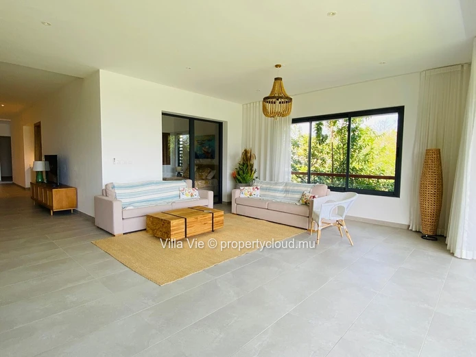 Péreybère - 3-bedroom luxury beachfront apartment