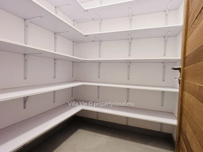 Belle Vue - Bel appartment de 3 chambres en-suite au rez-de-chaussée