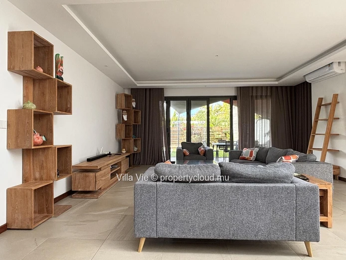 The Vale - Bright 4-bedroom villa in a secure residence