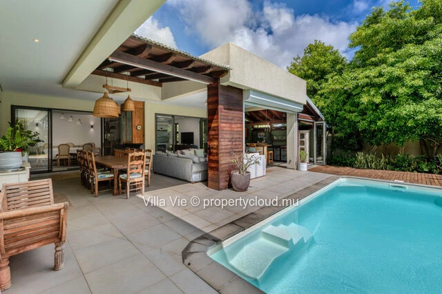 Mont Mascal - Modern 3-bedroom en-suite house with swimming pool