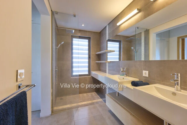 Mont Choisy - Appartement 2 chambres - piscine commune