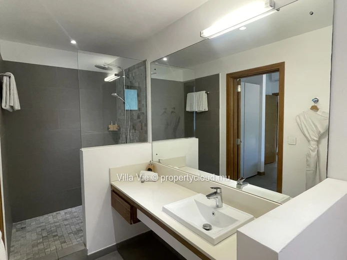 Grand Gaube - Luxueux appartement PDS de 3 chambres avec accès mer