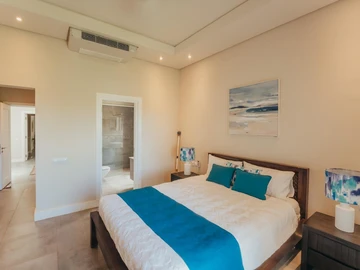 4 Bedroom Villa