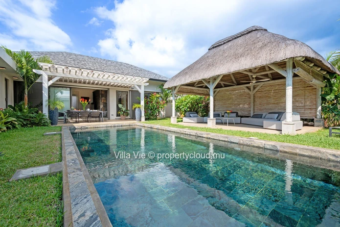 Grand Baie - Très belle villa de 4 chambres en-suite, piscine et kiosque