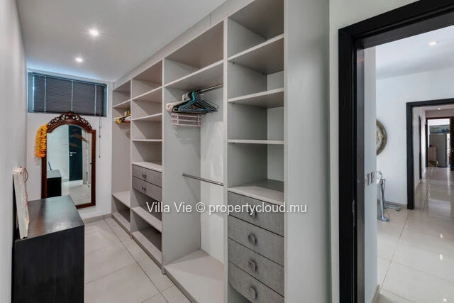 Mont Mascal - Modern 3-bedroom en-suite house with swimming pool