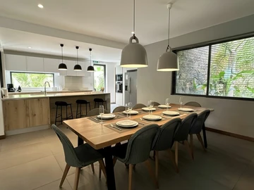 4 Bedroom Villa