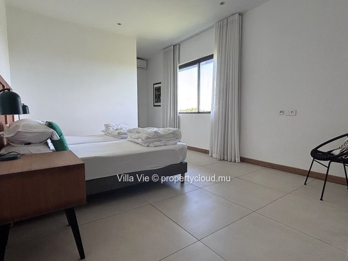 Grand Gaube - Penthouse spacieux de 3 chambres-ensuite avec bureau, piscine et vue sur la mer
