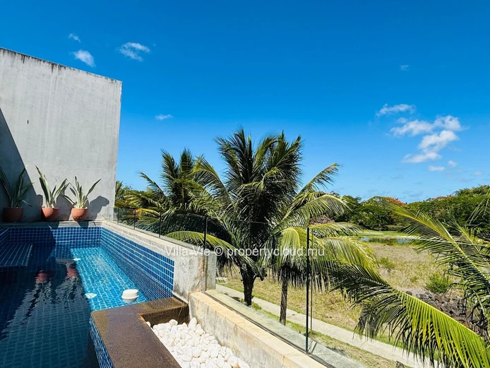 Mont Choisy - Beautiful 2-bedroom en-suite penthouse with private pool