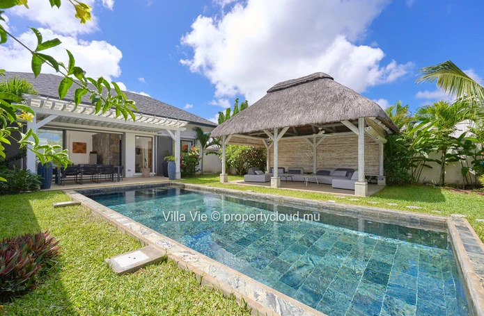 Grand Baie - Très belle villa de 4 chambres en-suite, piscine et kiosque