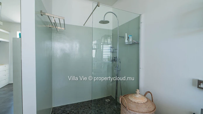 Péreybère - Penthouse d'exception avec vue et accès mer