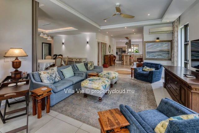 Mont Mascal - Modern 3-bedroom en-suite house with swimming pool