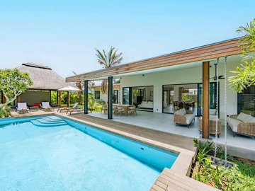 5 Bedroom Villa
