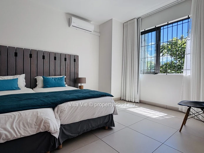 Calodyne - 3-bedroom duplex with a pool by the sea (Sole Mandate)
