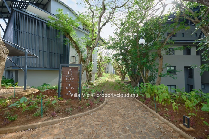 Belle Vue - Beautiful 3-bedroom apartment on the ground floor (Sole Mandate)