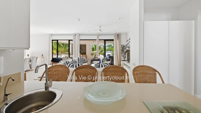 Péreybère - Magnifique penthouse de 3 chambres avec grand rooftop et piscine privée (Mandat exclusif)