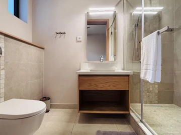 4 Bedroom Apartment