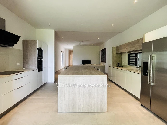 Belle Vue - Beautiful 4-bedroom apartment on the first floor