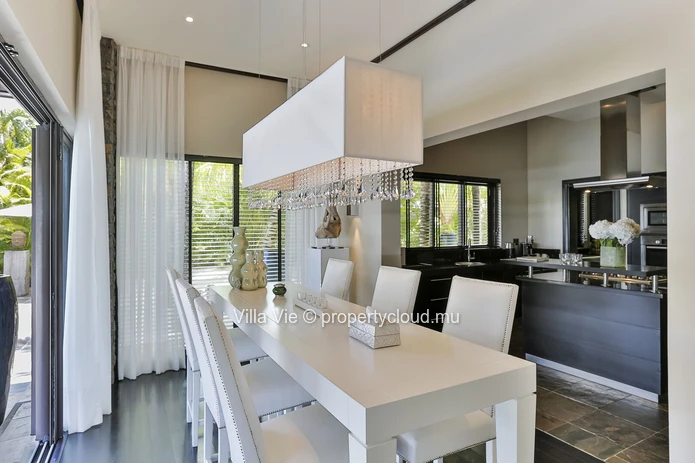 Beau Champ - Sumptuous 4 bedroom villa with private pool
