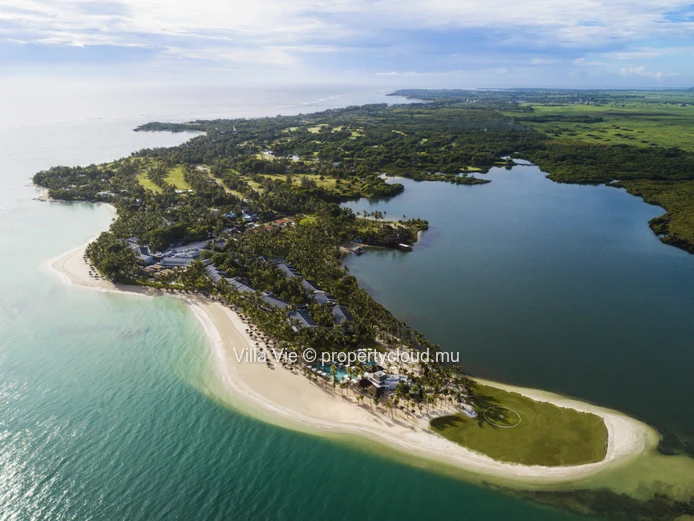 Belle Mare - Sublime villa de 4 chambres avec accès mer