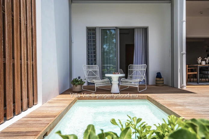 Grand Gaube - Appartement Moderne 3 chambres avec accès direct à la plage.