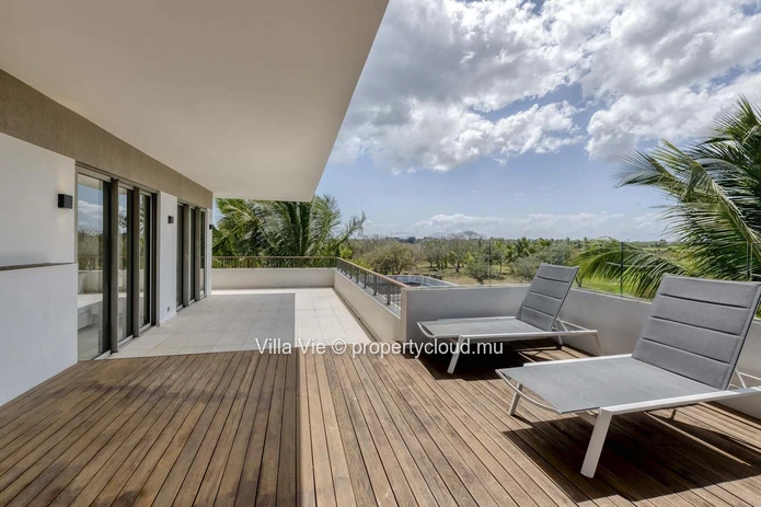 Mont Choisy - 3-bedroom penthouse with golf view