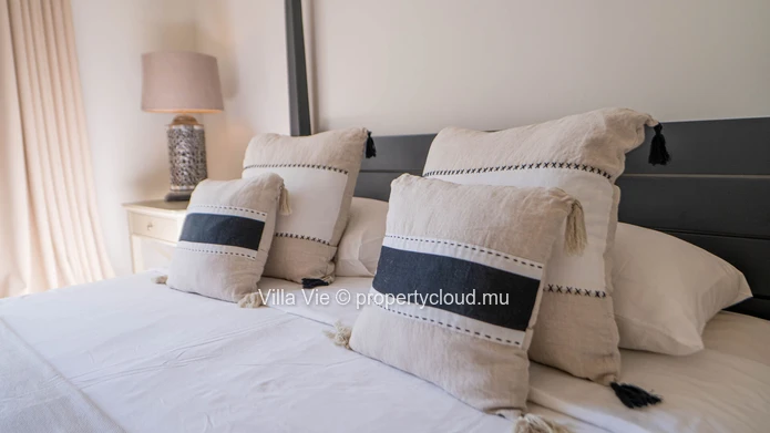Péreybère - Magnifique penthouse de 3 chambres avec grand rooftop et piscine privée (Mandat exclusif)