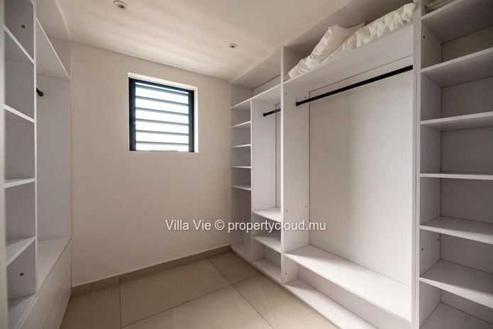 Haute Rive - Modern 4-bedroom villa with golf view