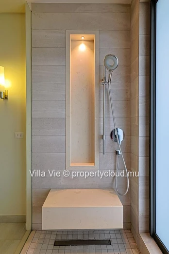Beau Champ - Splendid 5 bedroom villa with private pool