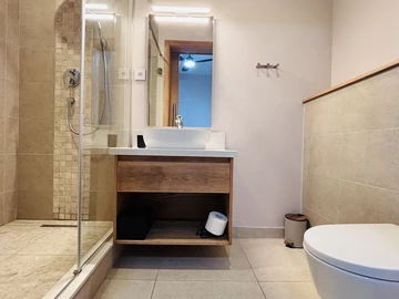 4 Bedroom Apartment