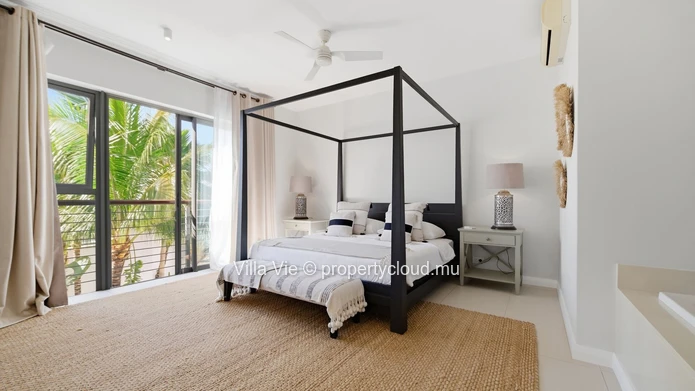 Péreybère - Magnifique penthouse de 3 chambres avec grand rooftop et piscine privée (Mandat exclusif)